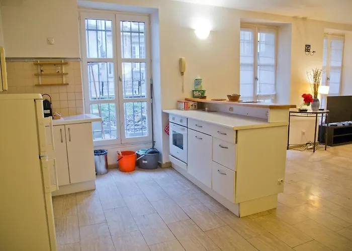 Apartment Camille - Authentic 4-bed Saint-germain Notre Dame *