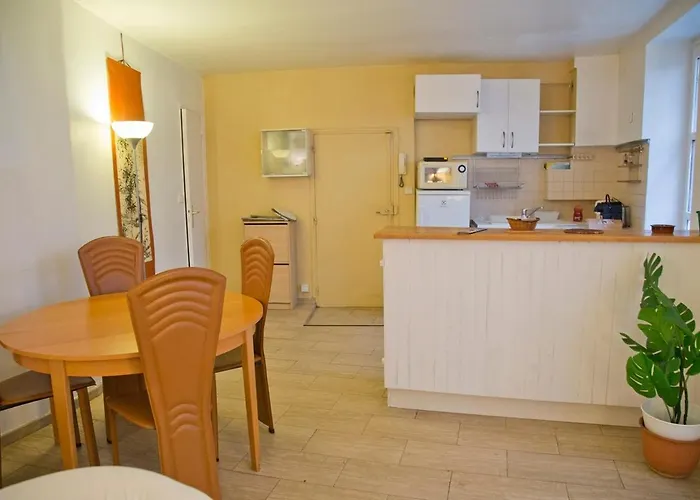 Apartment Camille - Authentic 4-bed Saint-germain Notre Dame Paris